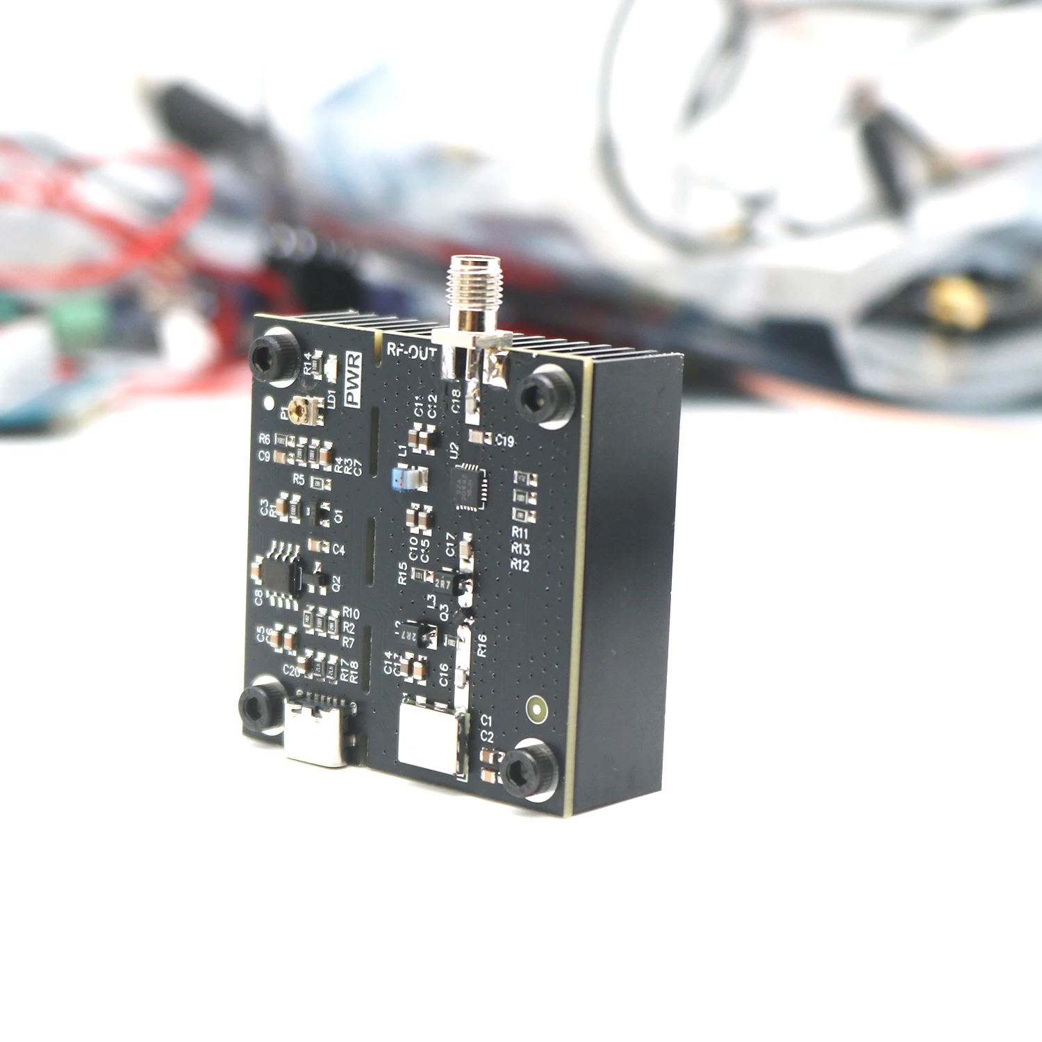 Signal generator and antenna setup
