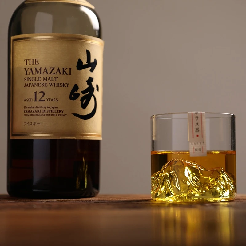Elegant 3D Mountain Whiskey Glass Set with Wooden Gift Box