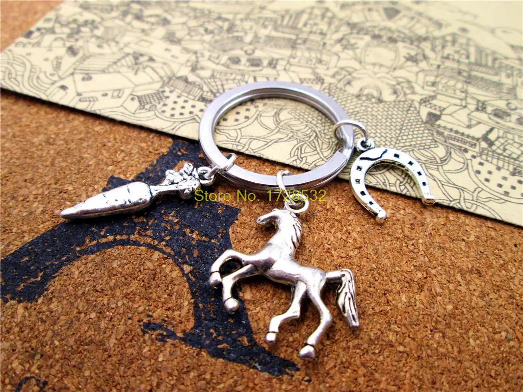 

28mm Stainless Steel Keyring Cowboy Antique Silver Horse Carrot Horseshoe