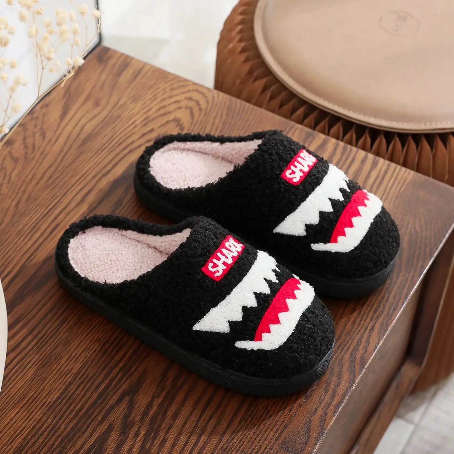 Shark Pattern Embroidery stuffed Home Platform Cozy Fur Slippers Black Warm Non-slip Indoor Slippers Couple Men Women Wearable casual Slippers 2
