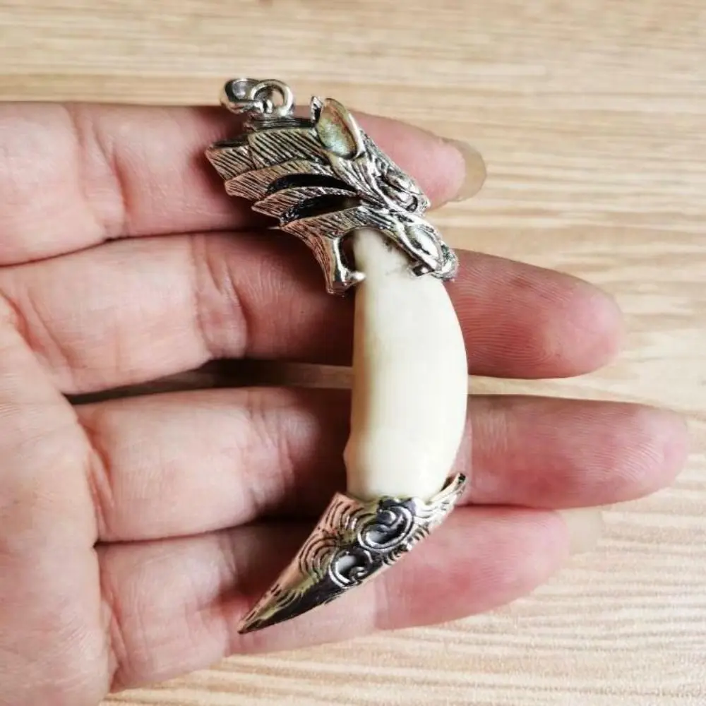 Zinc Alloy Wolf Fangs Necklace Vintage Tooth Bone Jewellery