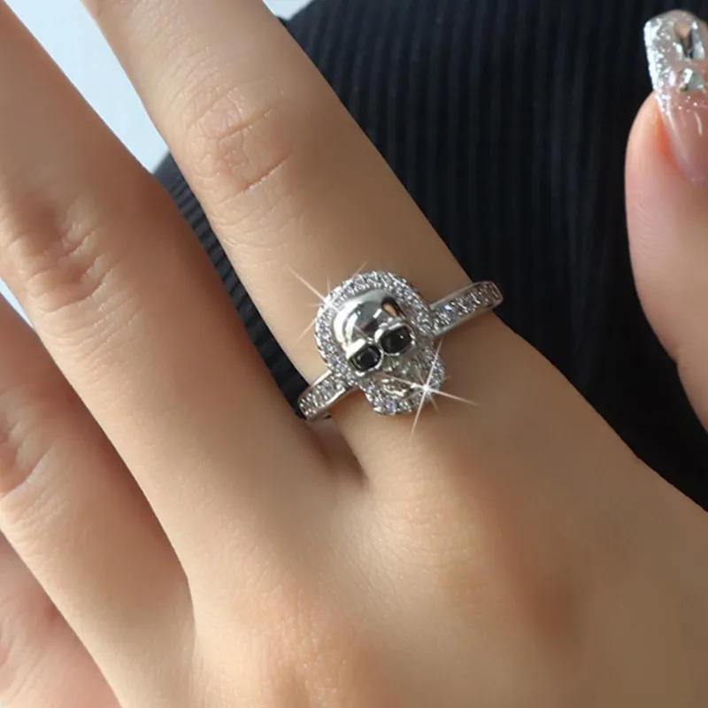Vintage Gothic Death Skull Skeleton Cocktail Ring for Women Men Shiny CZ Hip Hop Halloween Funny Rings Party Jewelry Gifts