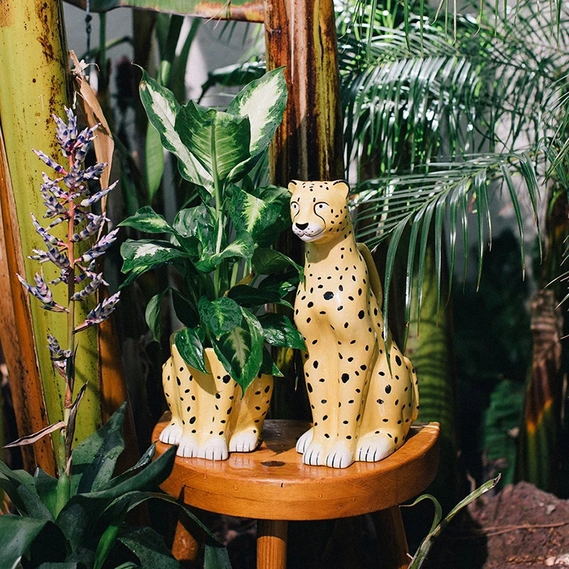 

Ceramics Primitive Jungle Leopard Flower Pot Animal Panther Vase Tiger Sculpture Leopard Watering Pot Balcony Home Decoration