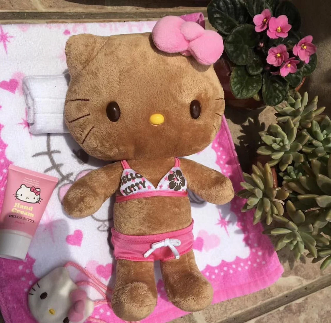 

Sanrio Hello Kitty Pendant Limited Hawaiian Beach Vacation Black Skin Swimsuit Kitty Accessories Bag Pendant Keychain Gifts