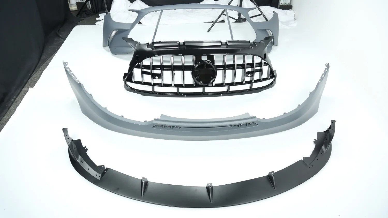 High Quality Car Body Kit Suitable For Mercedes AMG GT GTS GTC Black Front Lip Diffuser Side Skirts Car Bumpers - Image 3