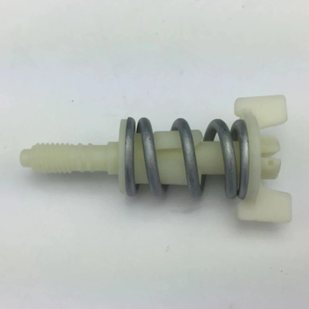 TailLight screw tail light rear lamp bolt nut fasten for Golf MK6 MK7 2011 Passat B7 CC Tiguan 6RU 945 300