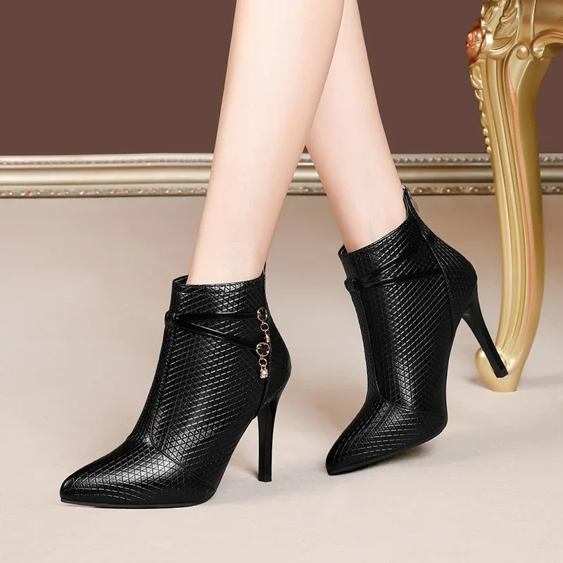 Women's Boots 2023 New Large Size High-heeled Fashion Boots Fashion Plus Cotton Warm Nude Boots Banquet Women's Shoes Short Boot