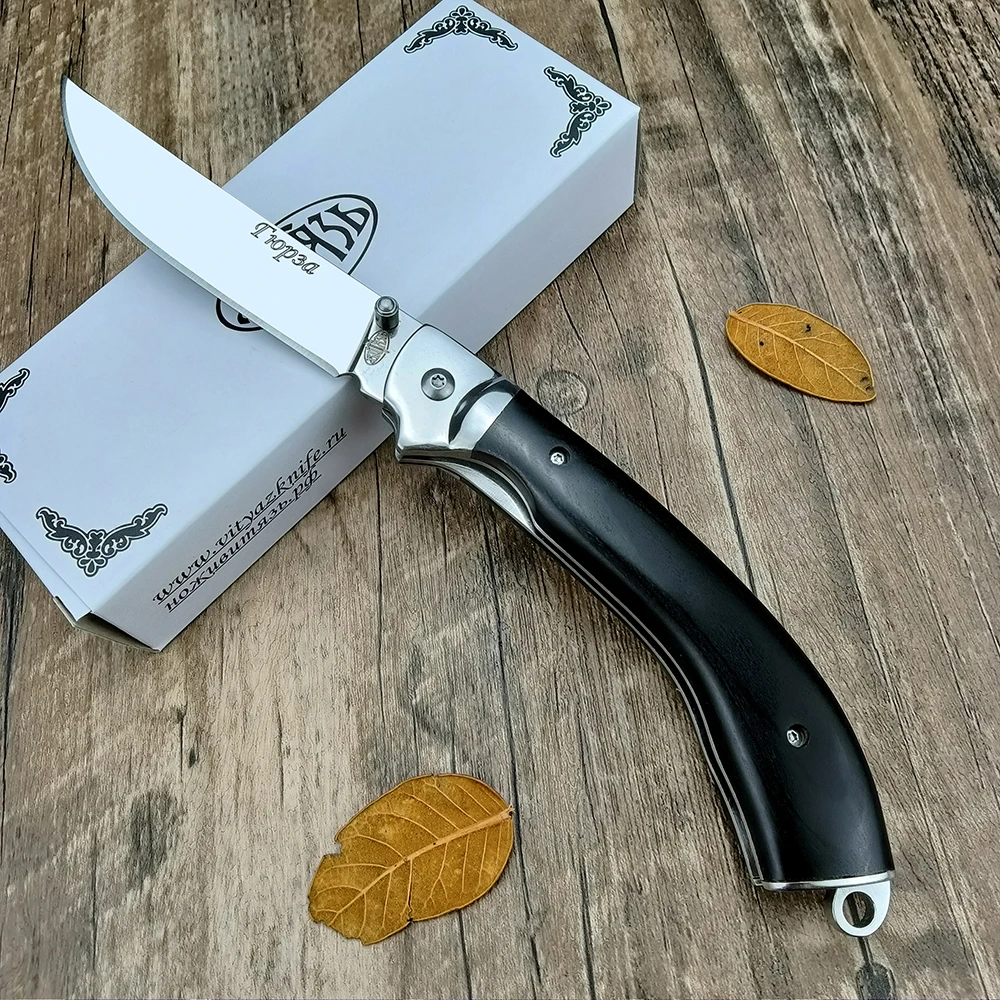 

Russian Style Outdoor Survival Tactical EDC Pocket Folding Knife 440C Blade Hunting Jackknife Sharp Utility Tools Wood Handle