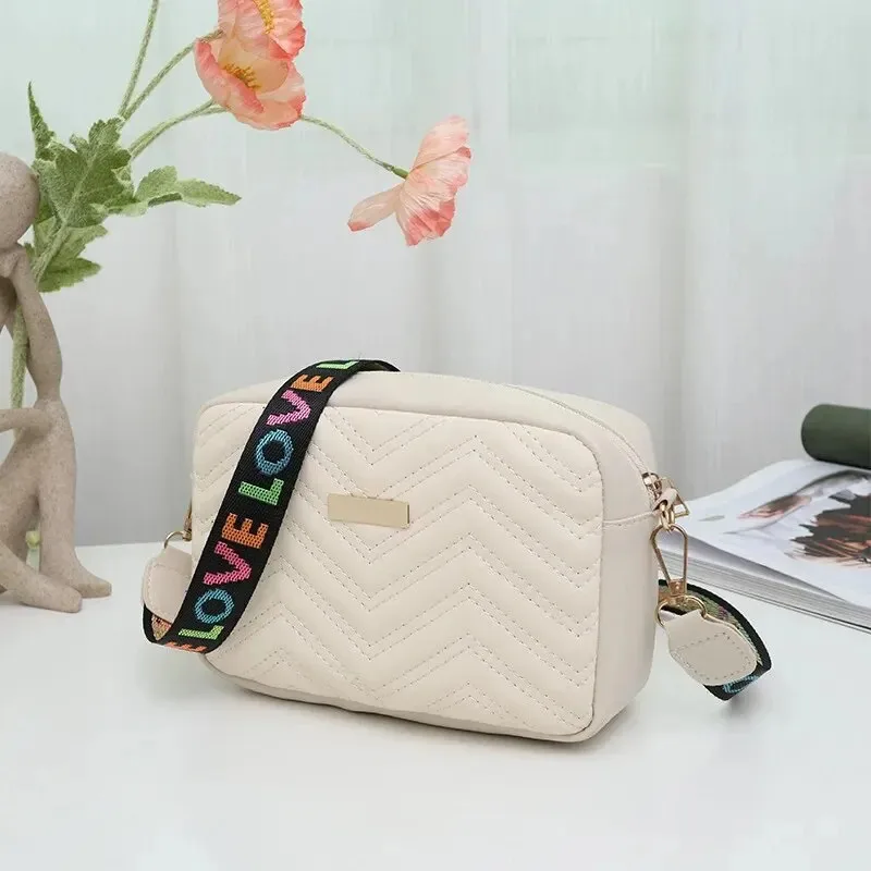 Embroidered PU Camera Bag, Small Square Shoulder Bag, Casual and Versatile