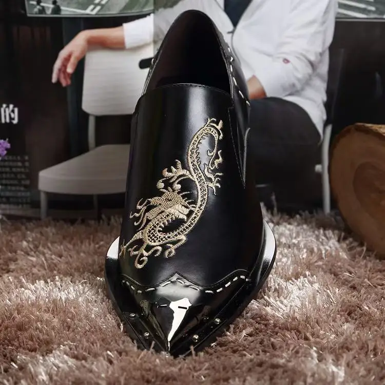 Chinese Style Slip on Embroidery Dress Shoes Elegant Plus Size Pointed Toe Banquet Shoes Fashion Cow Leather Man Wedding