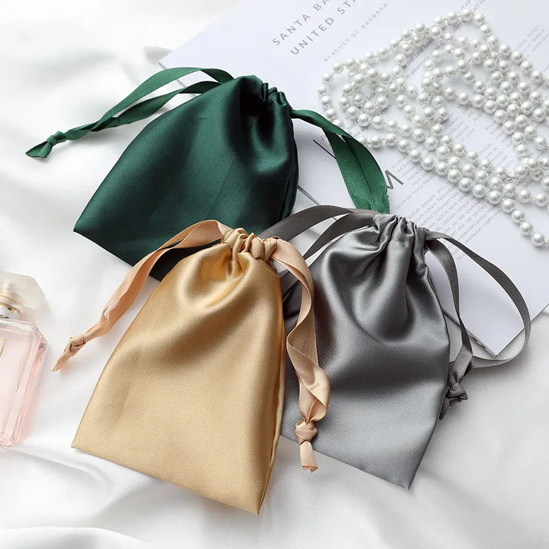 1Pc Imitation Silk Gift Bag Satin Drawstring Pouch Luxury Jewelry Cosmetic Makeup Cute Cellphone Candy Storage Packaging Bags