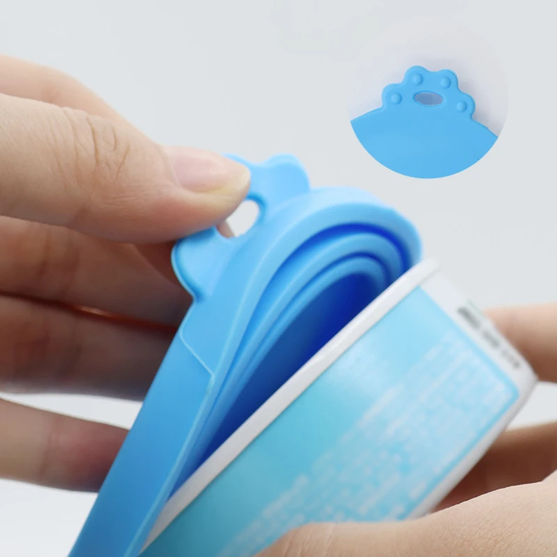 2pcs/set Reusable Pet Food Can Cover Silicone Dogs Cats Storage Tin Cap Lid Seal Cover with Spoon 3