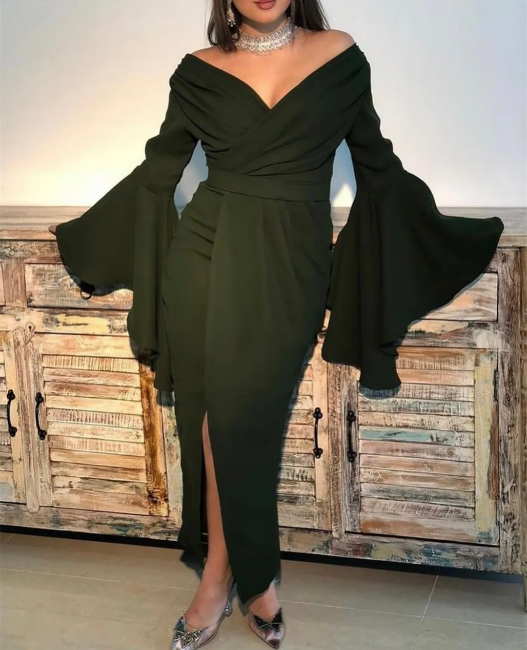 

Elegant Long Black Crepe Evening Dress With Slit Mermaid Pleated Floor Length Robe De Mariée Party Gown For Women