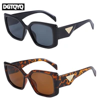 Nouvelles Lunettes de Soleil de Luxe Premium 2026 – Marque Designer Noire – Modèle Triangle avec Étiquette Dorée – Lunettes Carrées pour Hommes et Femmes 4