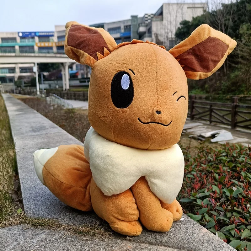 Preços baixos em Figuras de Ação de Pelúcia Pokémon Eevee e Acessórios