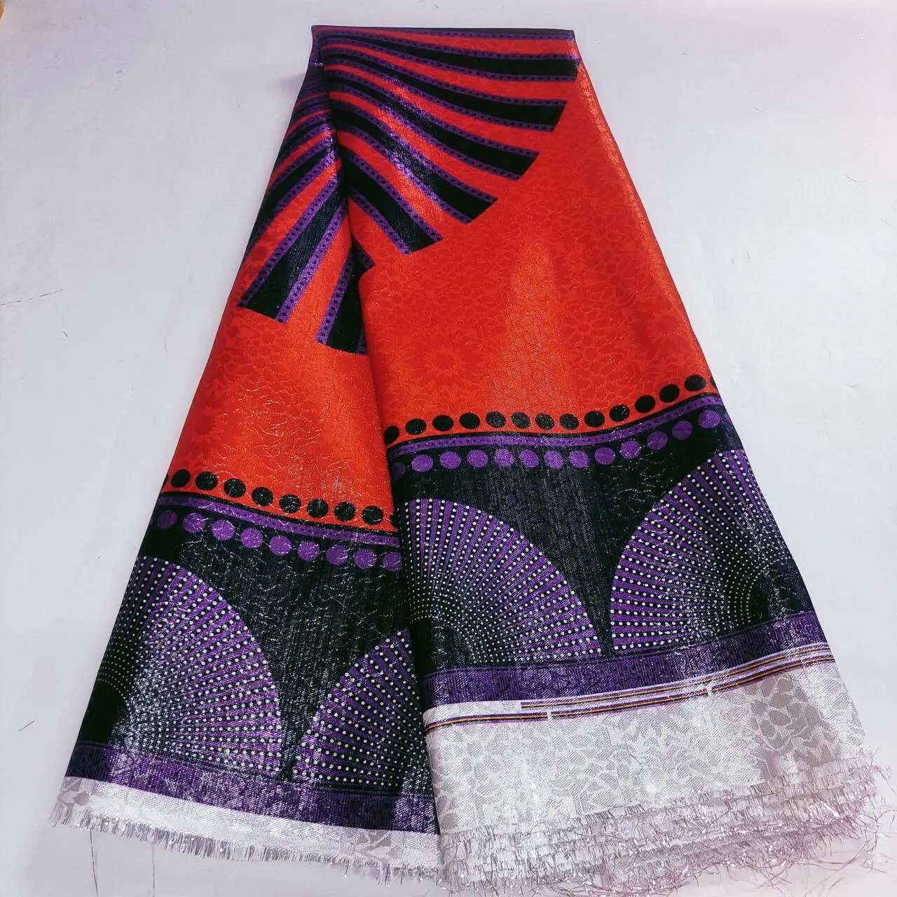 

2024 Высококачественная африканская кружевная ткань, 100% хлопок, жаккардовая вышивка, женское платье для выпускного вечера, нигерийский Прозрачный популярный стиль, 5 ярдов