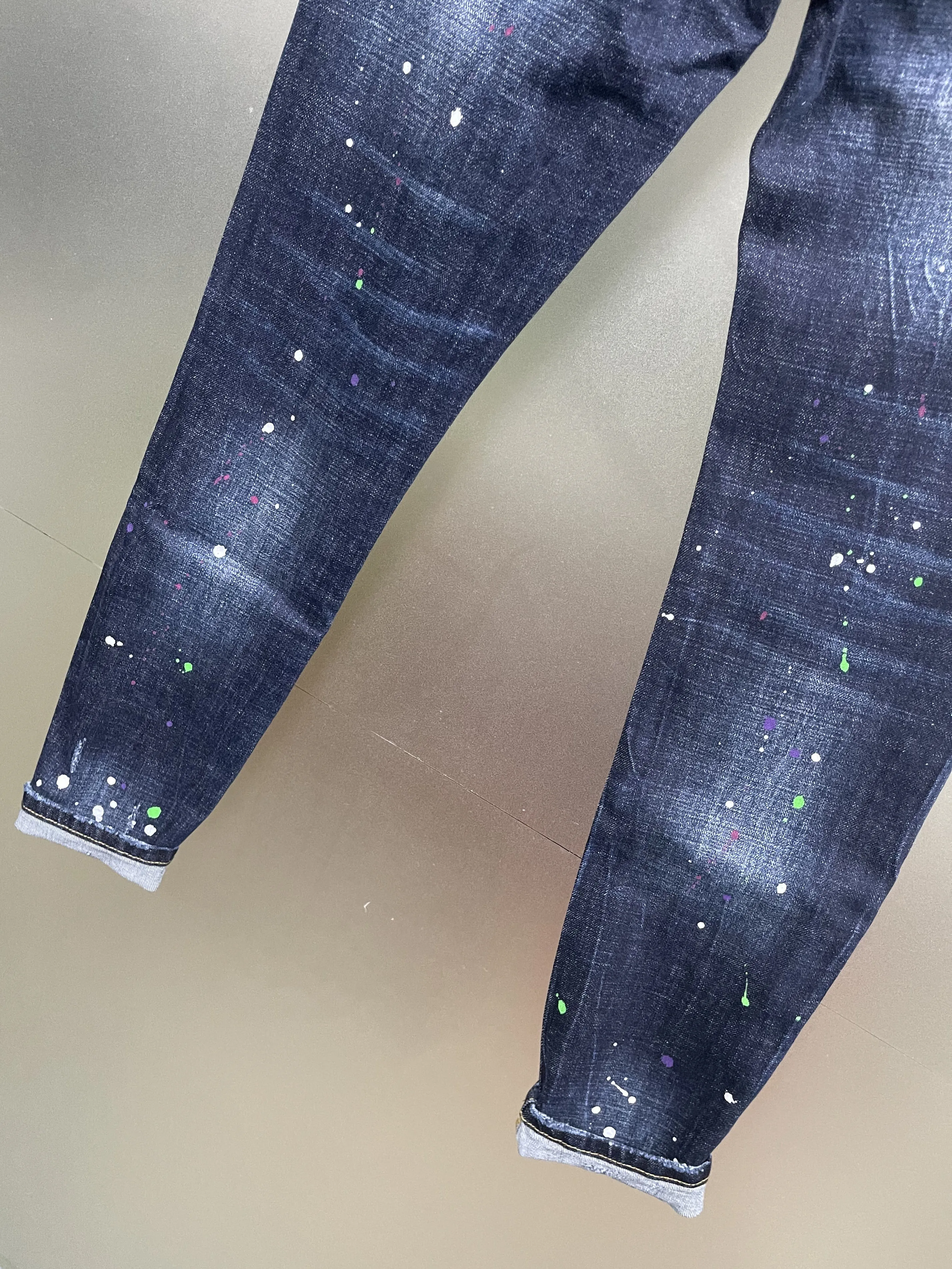 2024 Spring/Summer New D2 Jeans Trendy Men's Washed and Worn Hole Patches Painted Three Dimensional Cutting Small Feet Blue deni