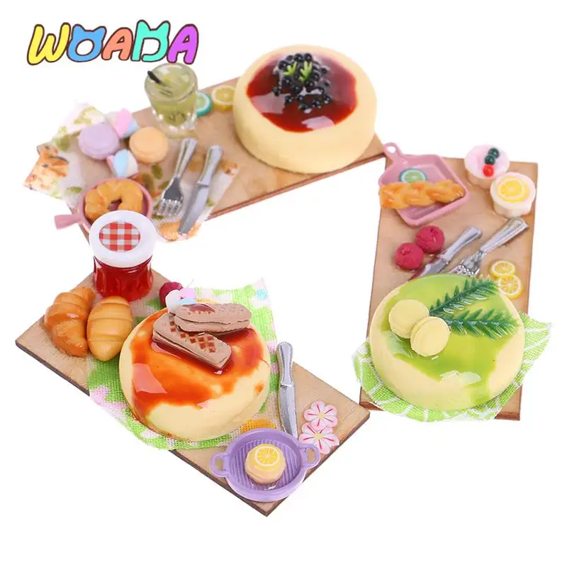 

1pcs 1/12 Dollhouse Miniature food Mini Cheesecake Simulation Doll House Play Food for Doll Kitchen Toys