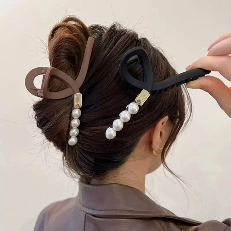 

13CM (5.12in) Vintage Large Size Hair Claws Korean Shark Clip Women Hair Clip Female Hair Accessories Girls Headwear 2024
