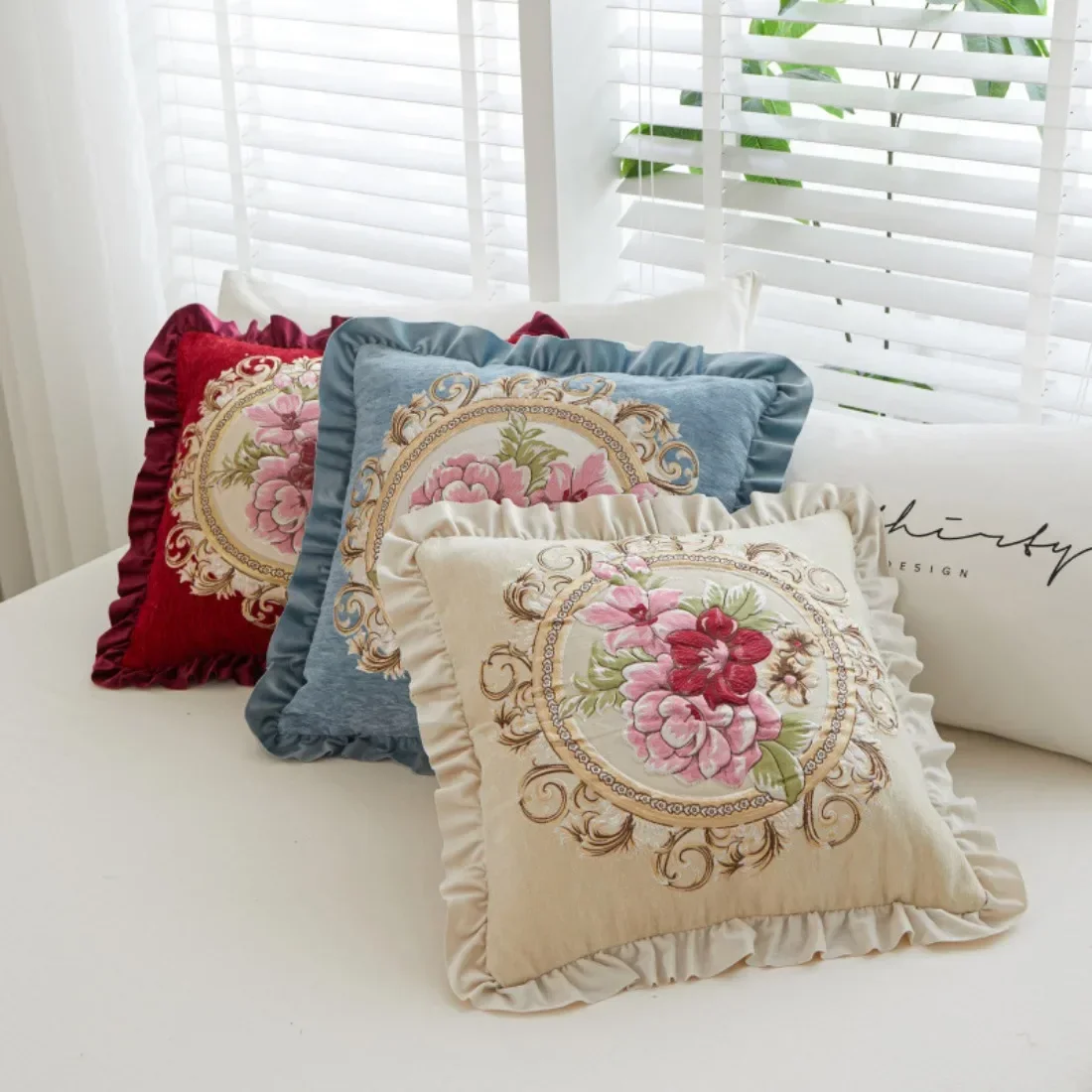 

1PC Scandinavian Luxury Ruffles Floral Jacquard Pillow Sets Home Living Room Sofa Pillow Bedside Decorative Cushions 48x48cm