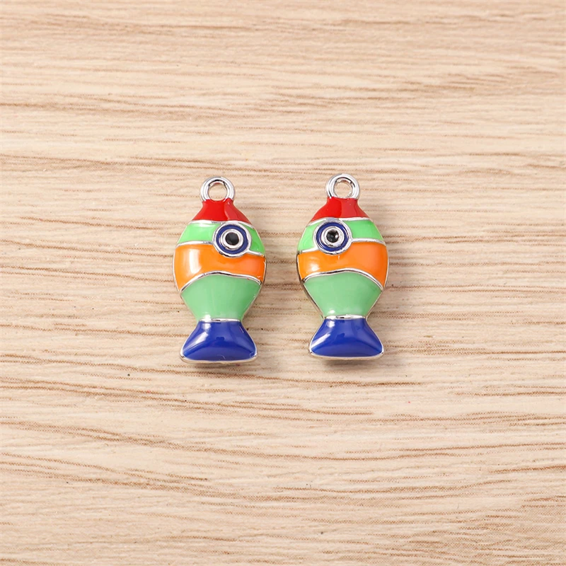 5 Stück 9 x 18 mm niedliche bunte Emaille-Fisch-Charms-Anhänger für Schmuckherstellung, Tropfen-Ohrringe, Halsketten, Armbänder, Zubehör, DIY-Geschenke – Detail 5
