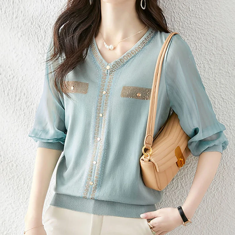 

Summer New Chic Aesthetic Blouse Women Three Quarter V Neck Solid Color Button Diamonds Beading Loose Casual Screw Thread Top