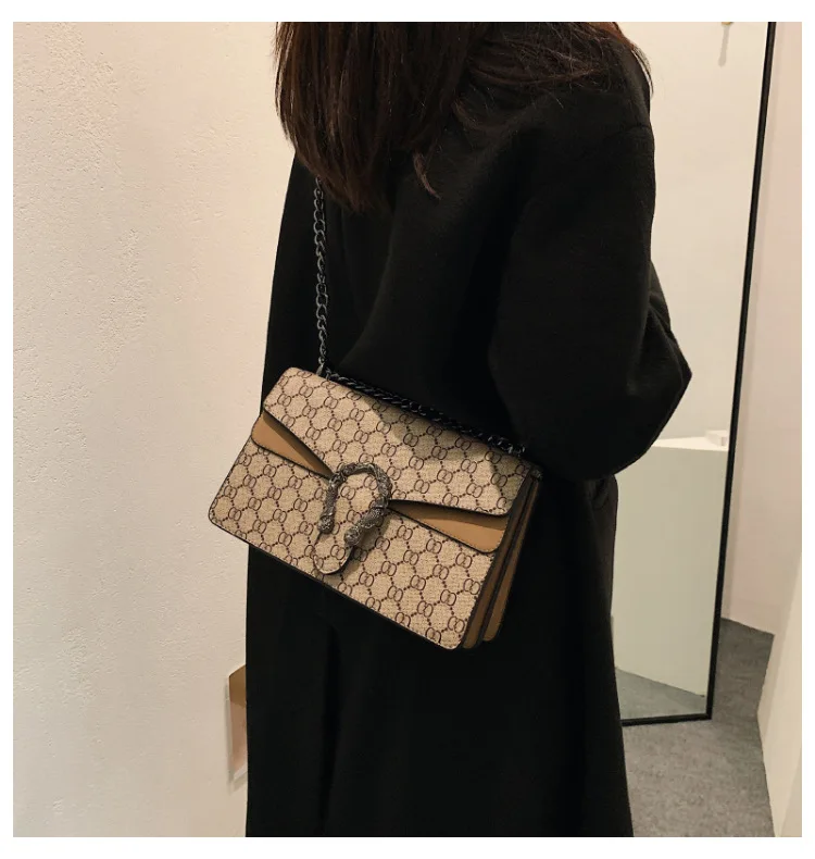 Fashion Popular Women's Bag - Lifestyle Image 5