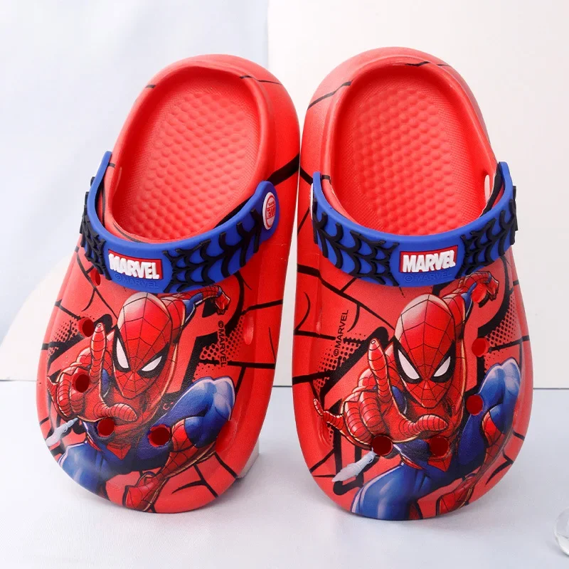 Zapatillas de verano para niños de Disney Spider Man, lindas zapatillas de dibujos animados para el hogar, antideslizantes, ligeras, para playa, ligeras