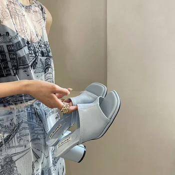 청키 한 힐 슬리퍼 여성 겉옷을 입기에는 너무 좋은 2022 이번 여름 패션 로마 토발 하이힐 오리지널