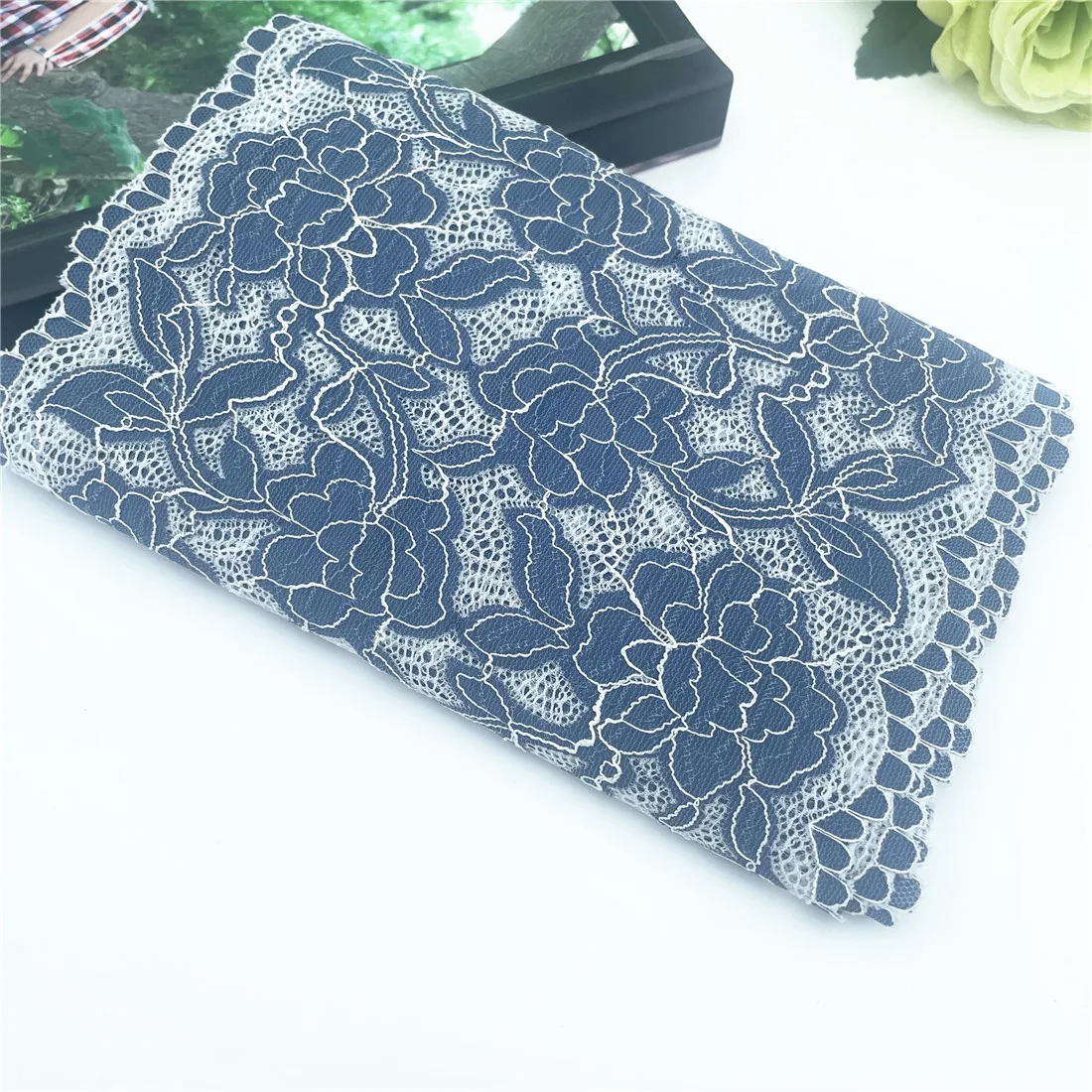 3y/lot Width 23cm Pretty Floral Blue Elastic Lace 3