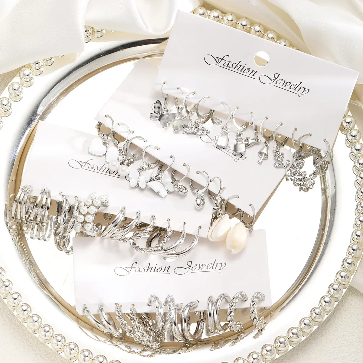 Fashion Pearl Decor Twist Design Earrings Set For Women Vintage Geometric Snake Heart Butterfly Drop Earrings Daily Wear Jewelry