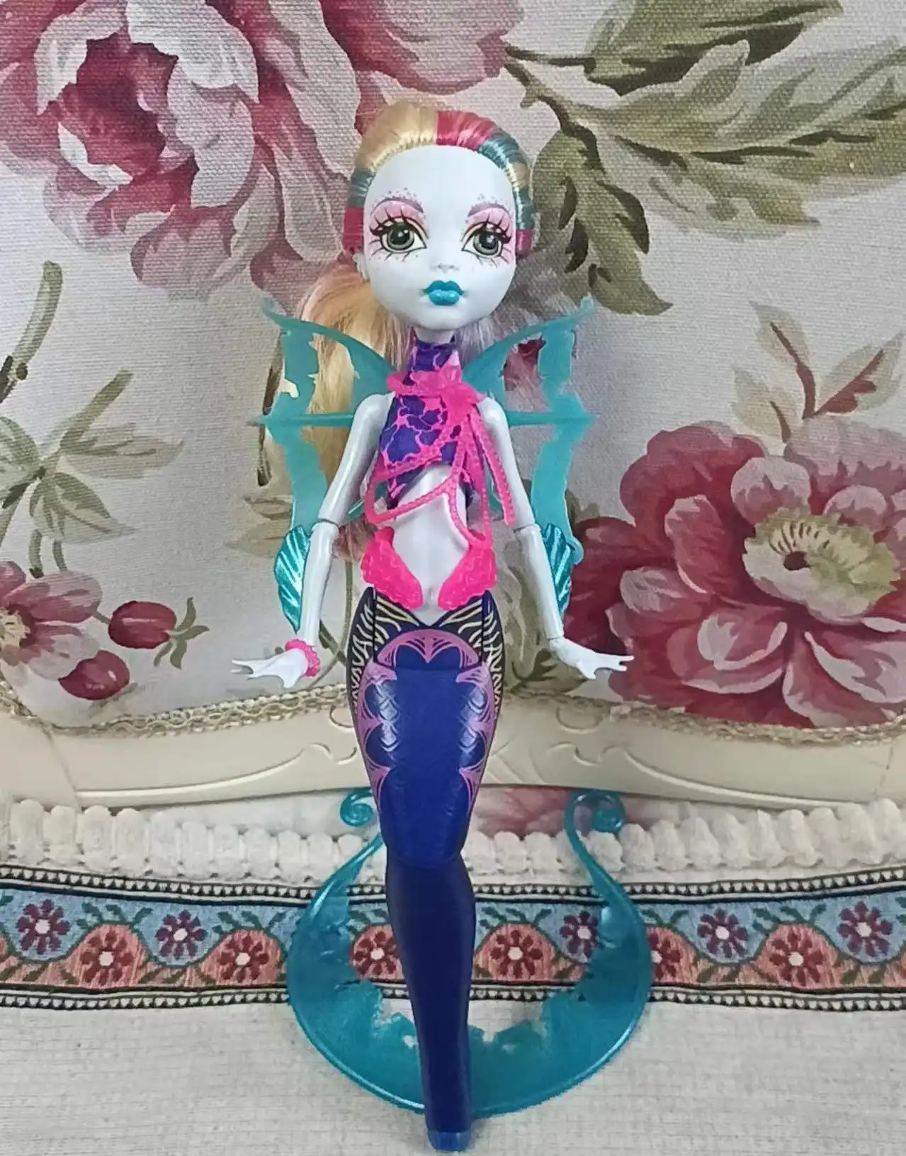 Monster High Original Ghouls Regra Frankie Stein Boneca Scaris Cidade De  Fritos Abbey Bombeável Grandes Scorier Reef Brinquedos Para Meninas -  Bonecas - AliExpress