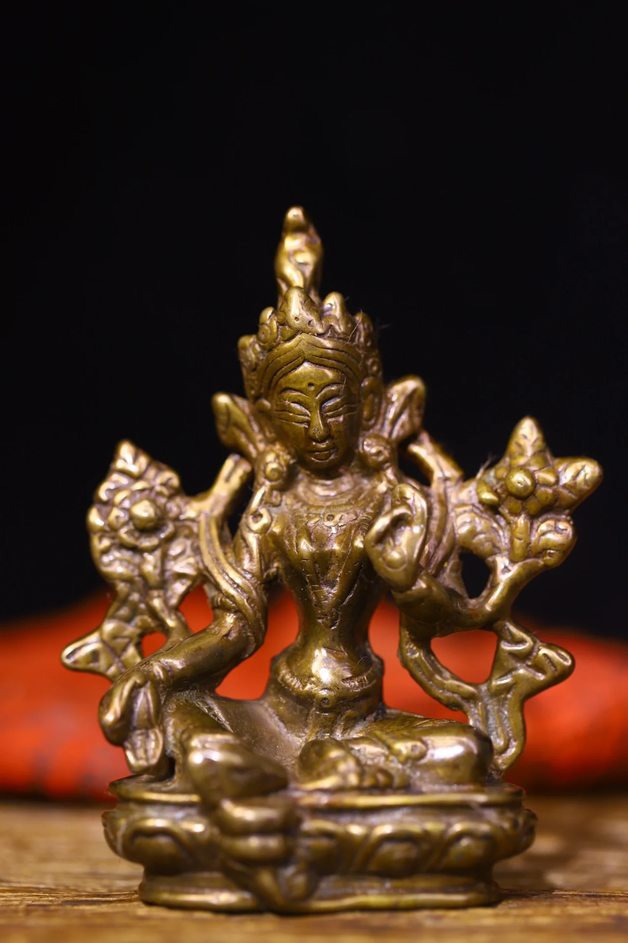 

6"Tibetan Temple Collection Old Bronze Cinnabar Green Tara Lotus Terrace Sitting Buddha Worship Hall Town house