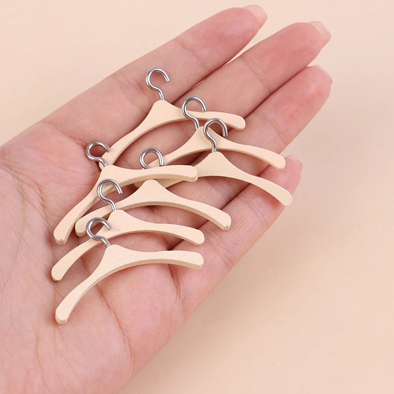 

5Pcs 1:12 Dollhouse Miniture Coat Hanger Simulation Decoration Dolls Accessories Kids Pretend Play Toys