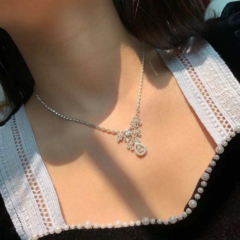 Aazuo Premium jewelry 18K Solid White Gold Natrual Diamonds 2.5ct Luxury Flower Necklace Gift For Women Wedding Engagement Party 13 S31a6ddca2be04a948642232211c8a55bh Aazuo Premium jewelry 18K Solid White Gold Natrual Diamonds 2.5ct Luxury Flower Necklace Gift For Women Wedding Engagement Party