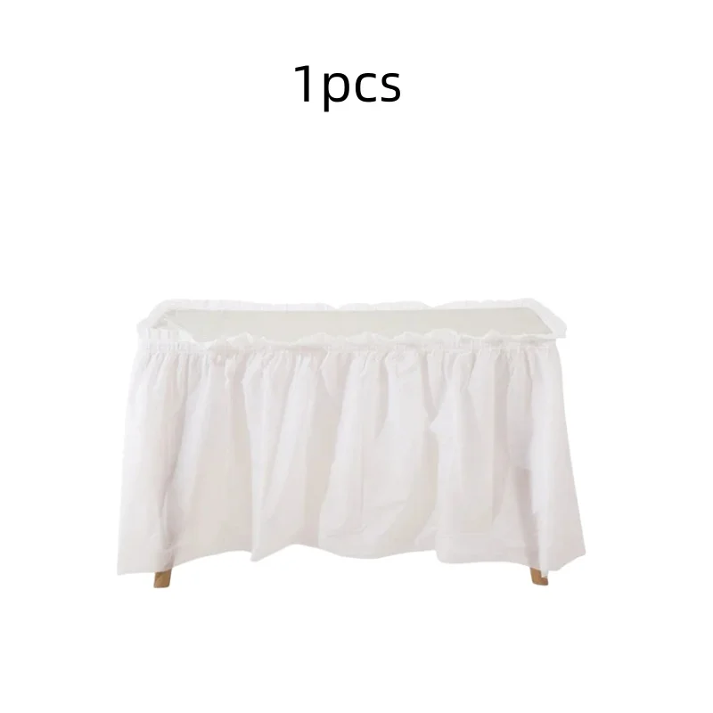 White Table skirt