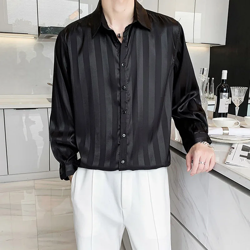

Korean Style Vertical Striped Design Casual Button Harajuku Long-sleeved Shirt for Men Black White