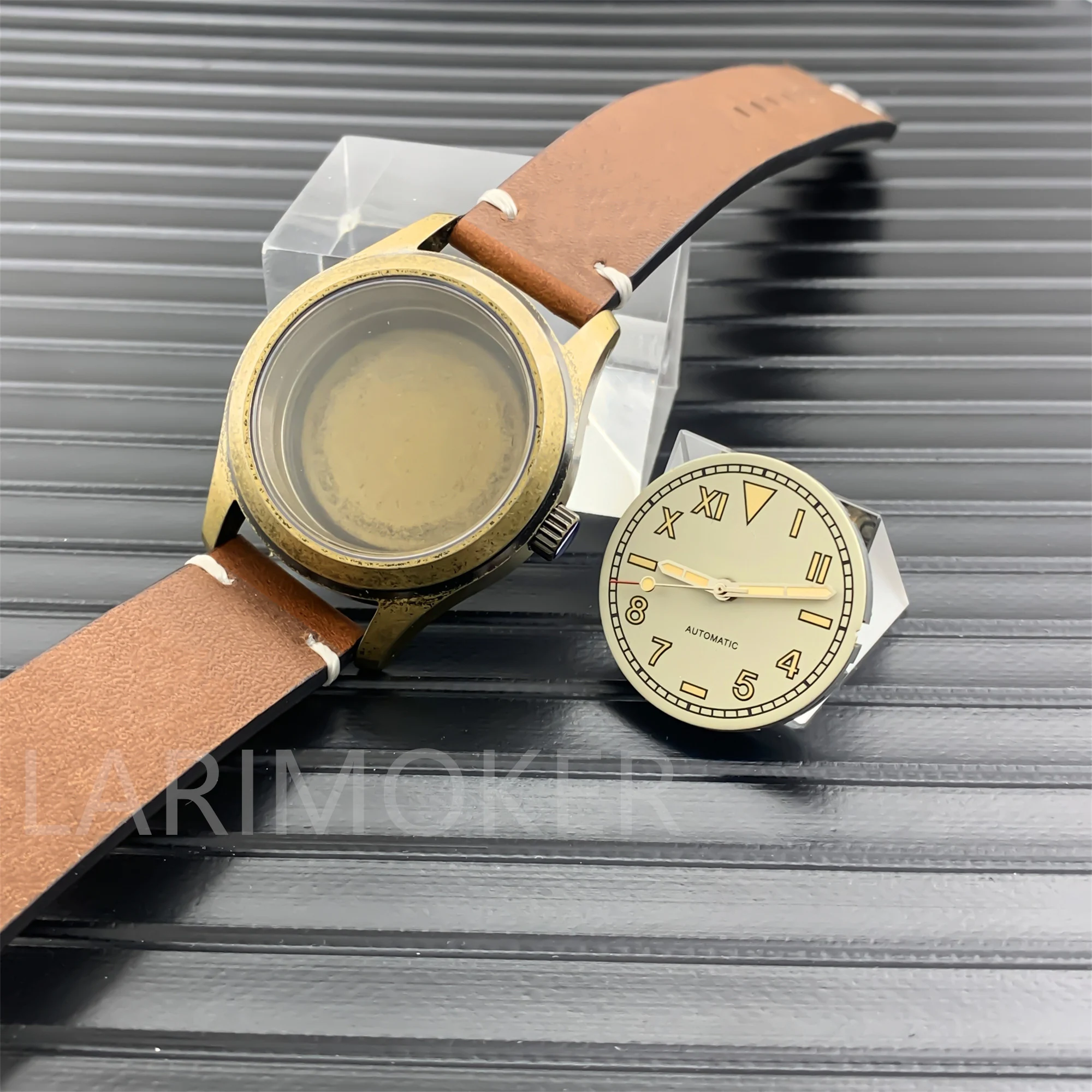 Bronze Pilot Case with Glow-in-the-Dark Dial & Rubber Strap