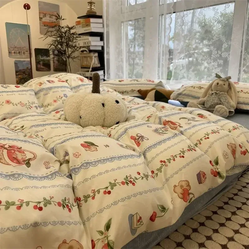 

Cute Bear Cartoon Anime Bedding Set Kawaii Quilt Cover Duvet Cover Pillowcase Landscape Animal Kids Girls Bed Bedroom Set Gift