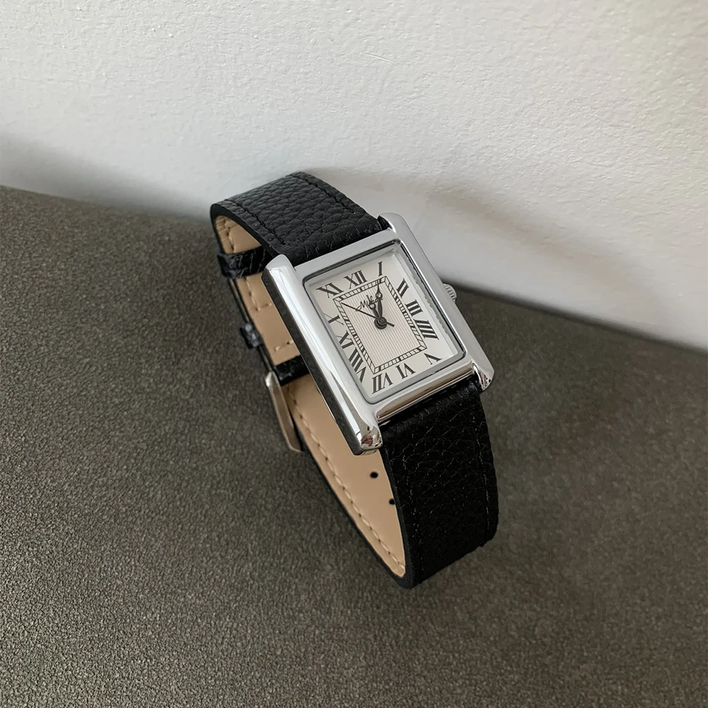 Fashion Temperament Vintage Senior Simplicity Belt Quartz Watch For women's girl Student gift  Women's accessories