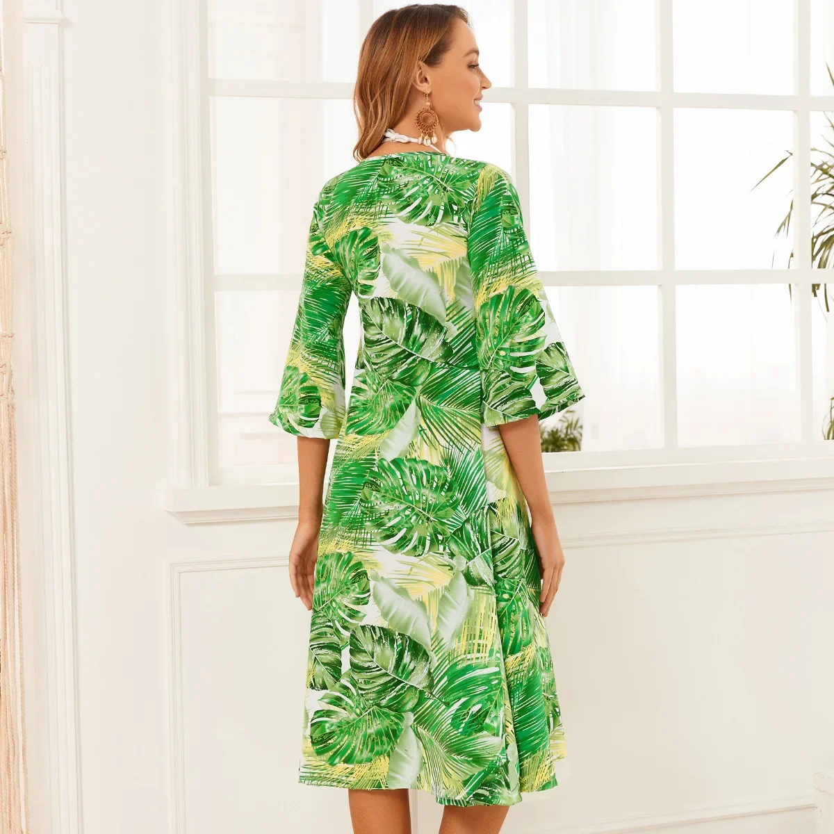 Summer Green Floral Chiffon Cover-Up Short Sleeve Knee-Length Lace Up Cover-Up White Fashion Swimwear Loose Long Style Beachwear