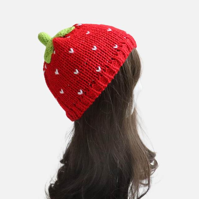 Sweet Strawberry Hat Lightweight Versatile Creative Girl Women Crochet Casual Headgear Knit Beanie Cap Skull Cap Winter Warm Hat