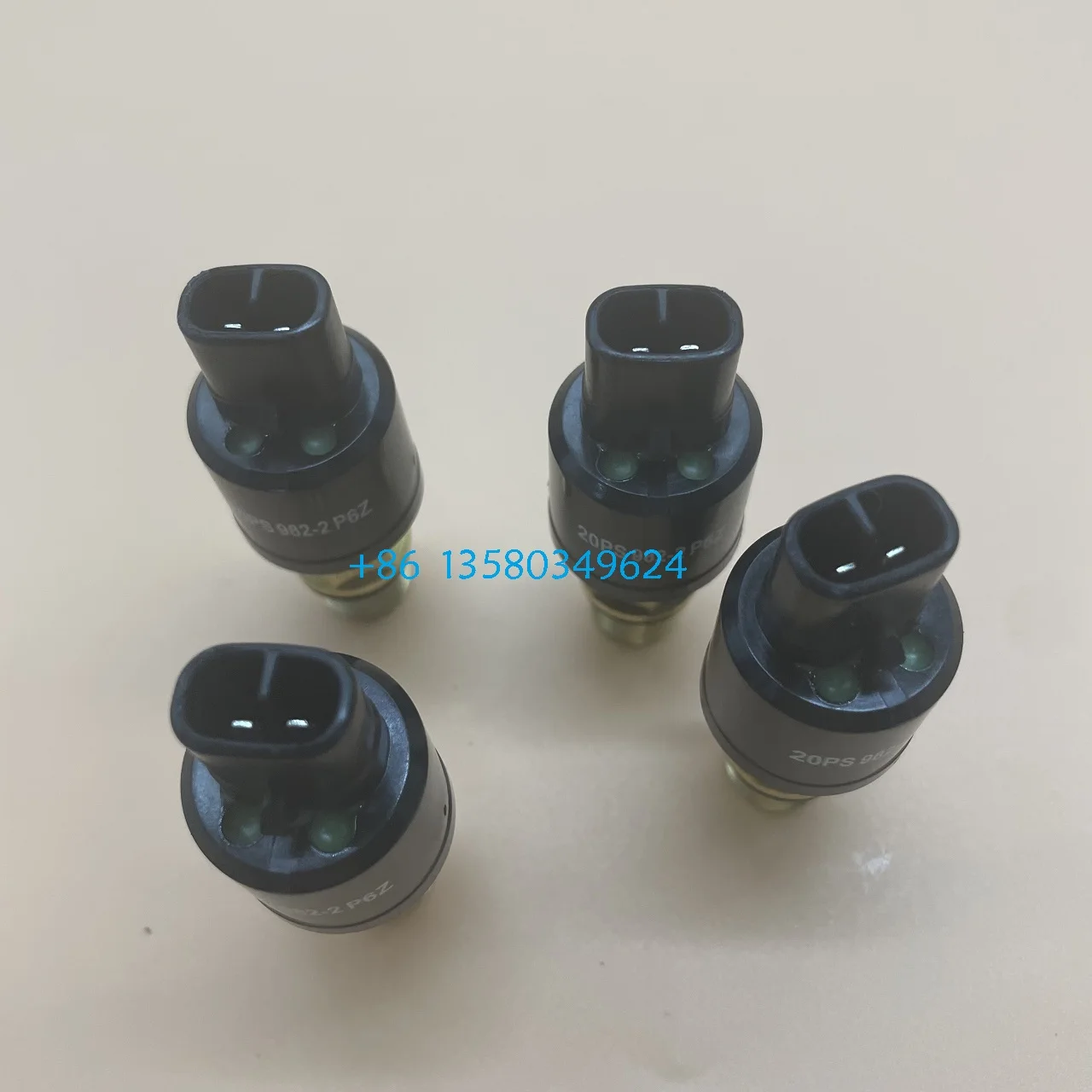 ®️　2点 AUS Injection Injector Set, 1000cc, Late Style 95-96 Twin