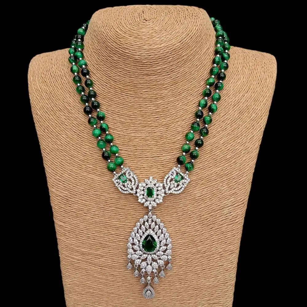 Y · ينغ الأخضر عين النمر قلادة للنساء ، تشيكوسلوفا...