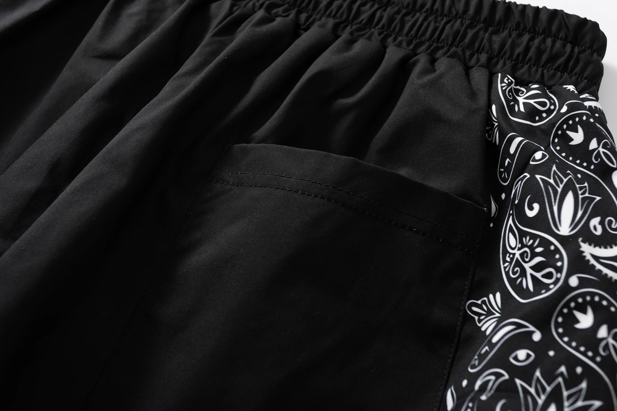 Mesh Cashew Flower Shorts with Drawstring Breathable Sportpants for Men and Women