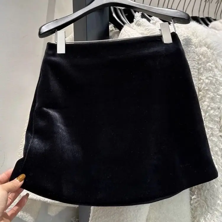 חצאיות Bodycon נשים 2025 Faldas Mujer De Moda מותן גבוה A-line Jupe וינטאג' קוריאני Saia Tunic Velvet Temperament Mini Skirt
