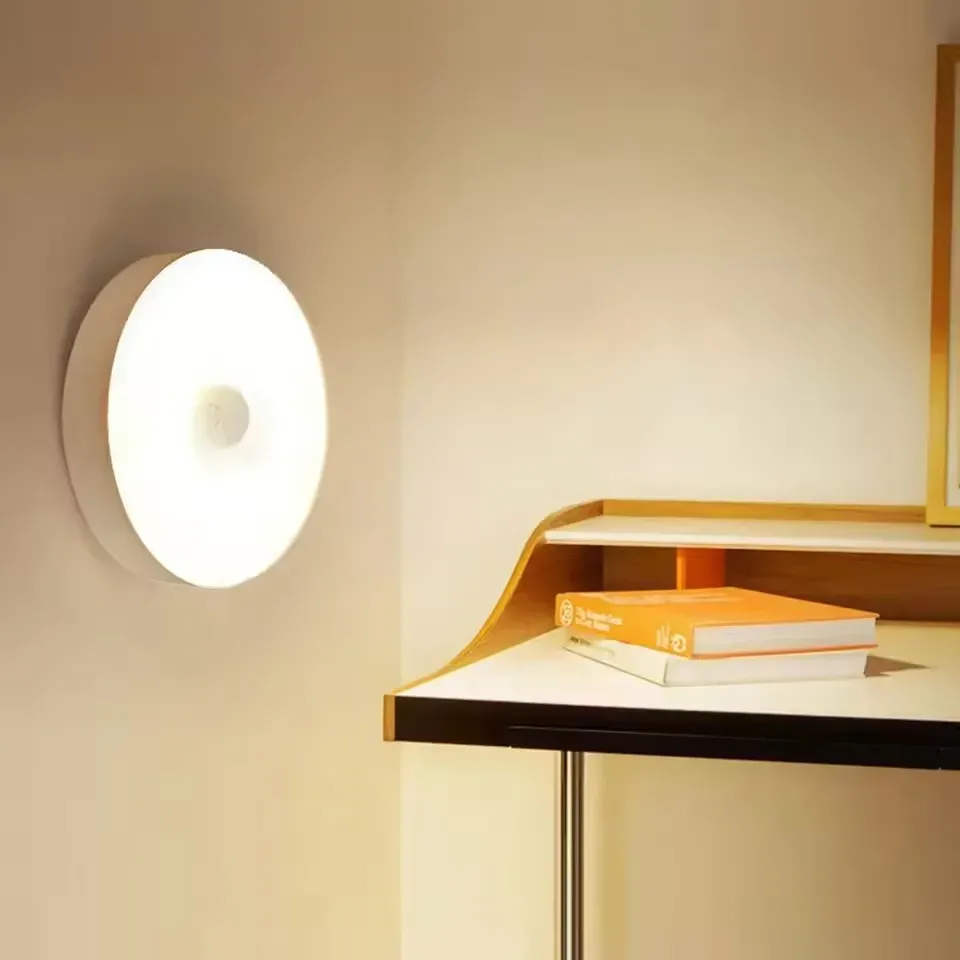 Smart Motion-Sensing Light with Type-C Charging Port, Featuring ThreeModesIdeal for Nighttime Use