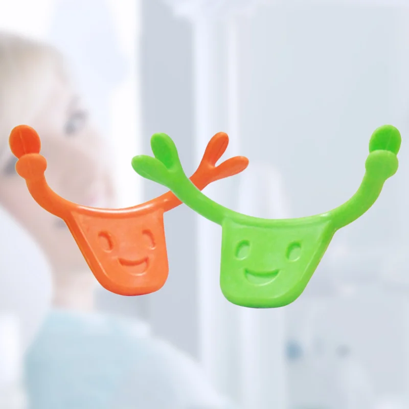 Korrektor Charmerende Smil Mini Smilende Maker Nyttig Mundmuskler Strækværktøj Random Face Trainer for Munden_voghion.com