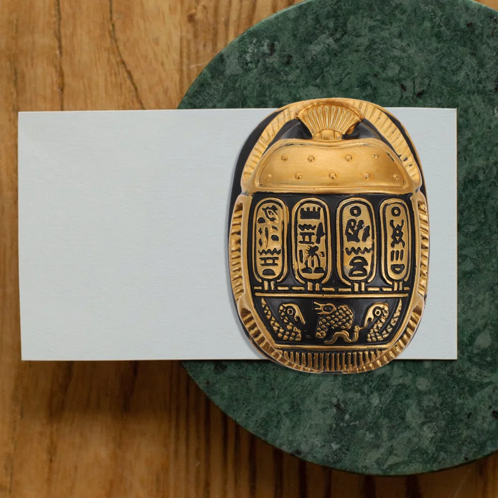 1pc Egypt Scarab Beetle Figurine Desktop Ornament Egypt Artware Figurine Vintage Resin Crafts Decoration 6.8x5x2cm