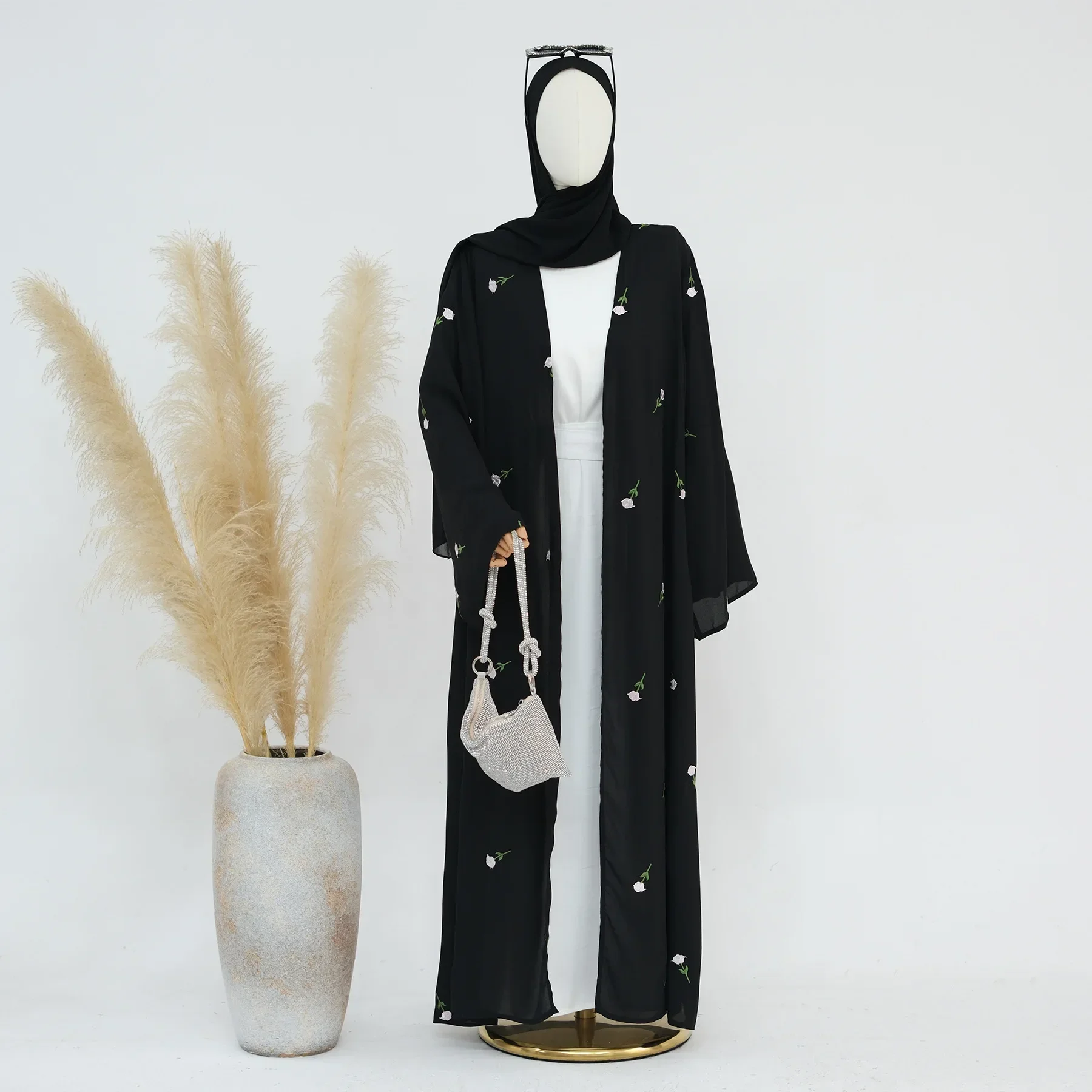 Black abaya and hija